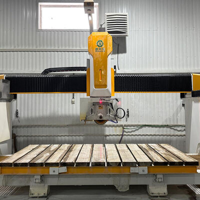 Maszyna do cięcia kamienia CNC o osi 5 dokładna do skomplikowanych rzeźb i elewacji kamiennych